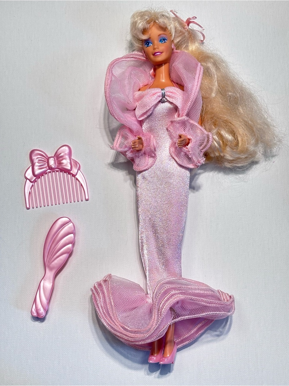 Vintage 1987 Perfume Pretty Barbie doll